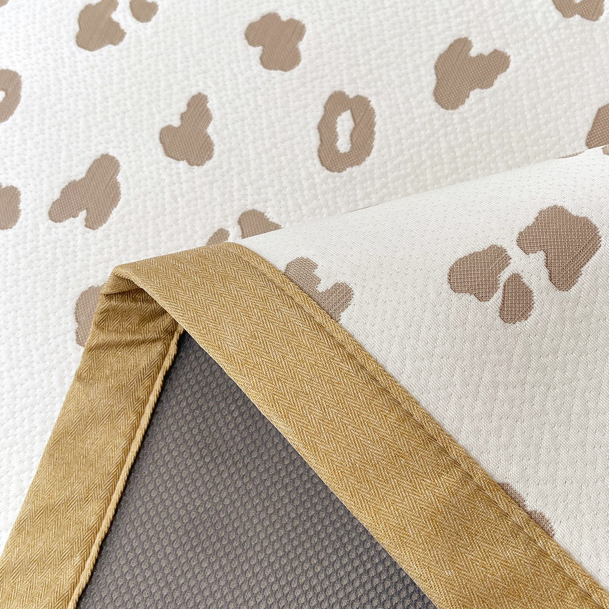 91家纺网 家纺一手货源 找家纺 莱米家纺 2026新款复合冰豆豆凉席席子凉席-豹纹 豹纹—白咖