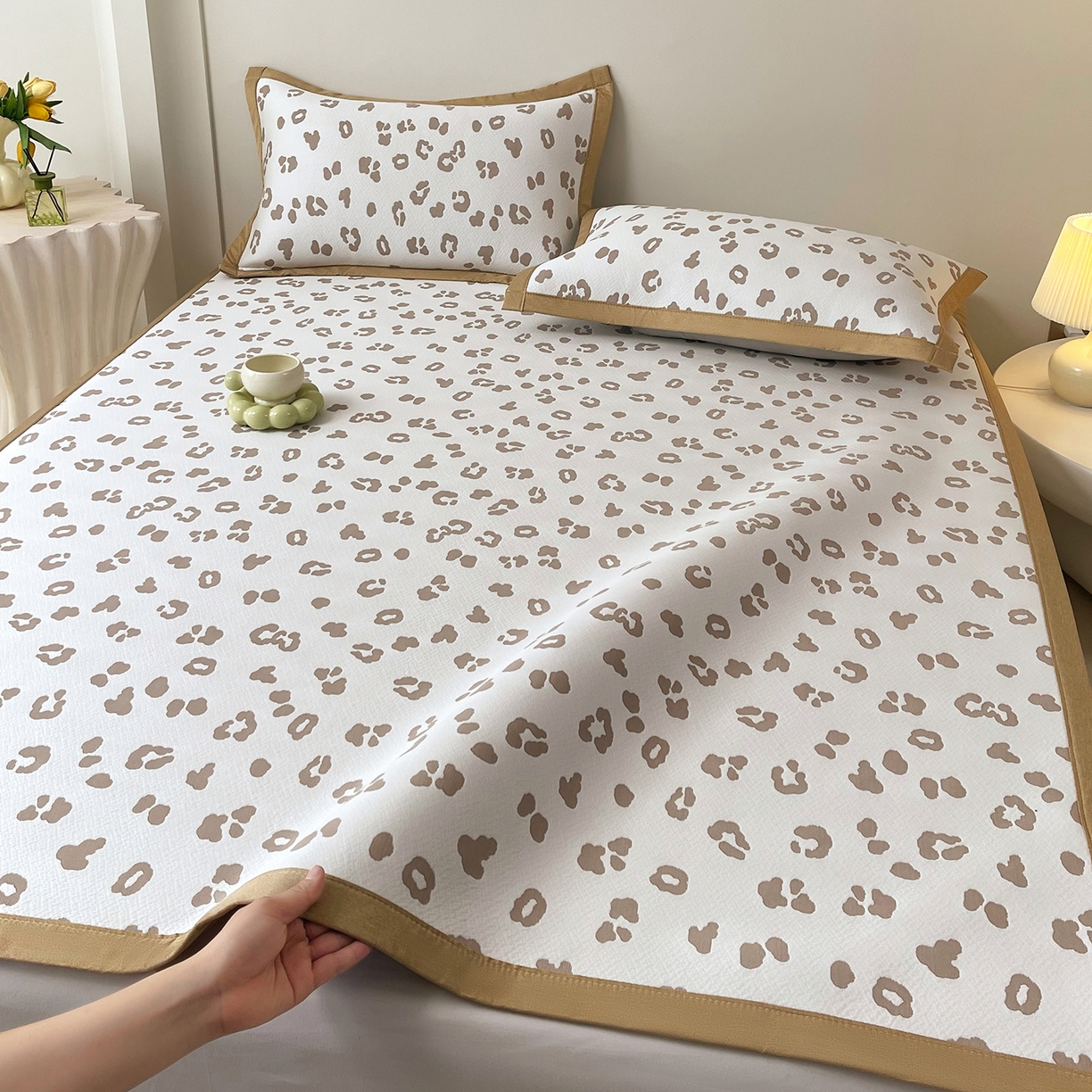 91家纺网 家纺一手货源 找家纺 莱米家纺 2026新款复合冰豆豆凉席席子凉席-豹纹 豹纹—白咖