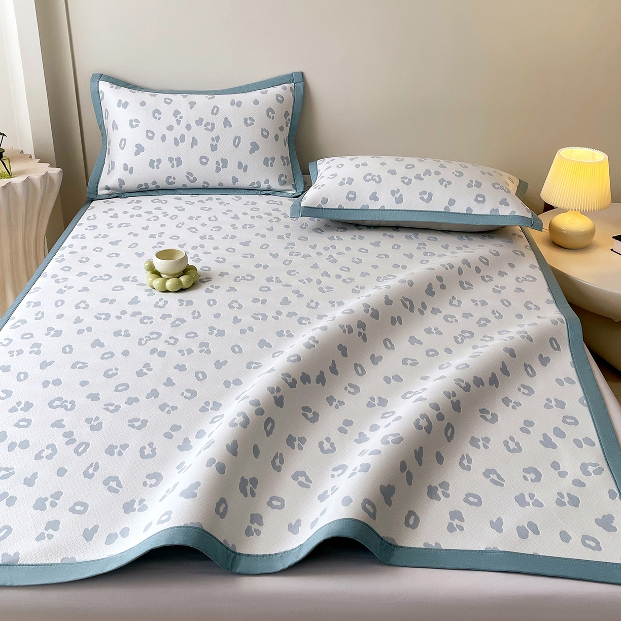 91家纺网 家纺一手货源 找家纺 莱米家纺 2026新款复合冰豆豆凉席席子凉席-豹纹 豹纹—蓝白