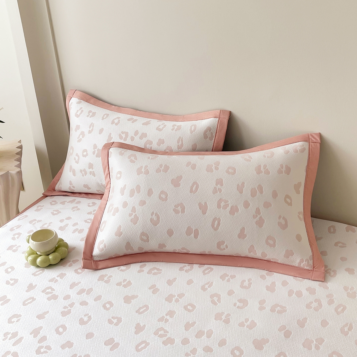 91家纺网 家纺一手货源 找家纺 莱米家纺 2026新款复合冰豆豆凉席席子凉席-豹纹 豹纹—浅粉