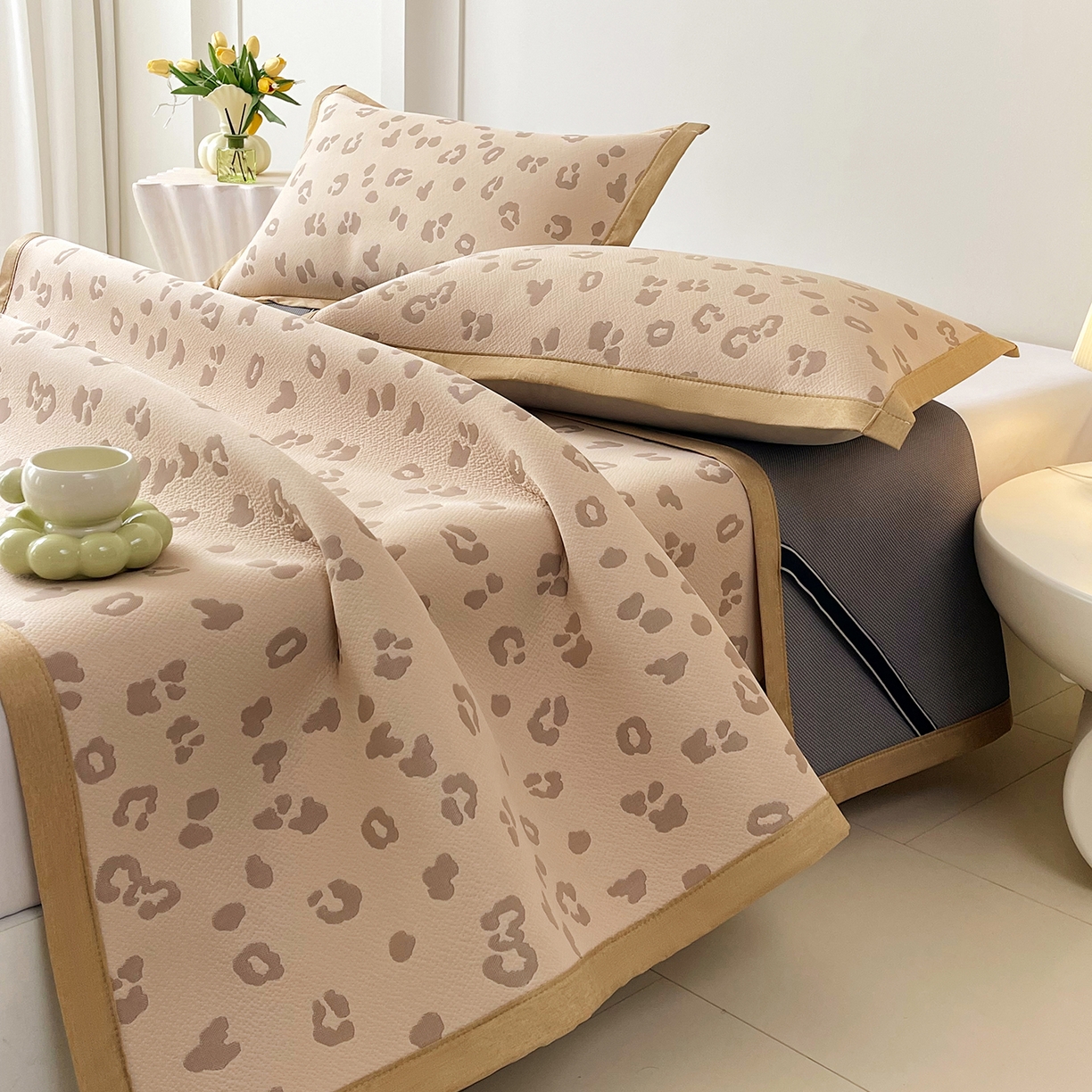 91家纺网 家纺一手货源 找家纺 莱米家纺 2026新款复合冰豆豆凉席席子凉席-豹纹 豹纹—深咖