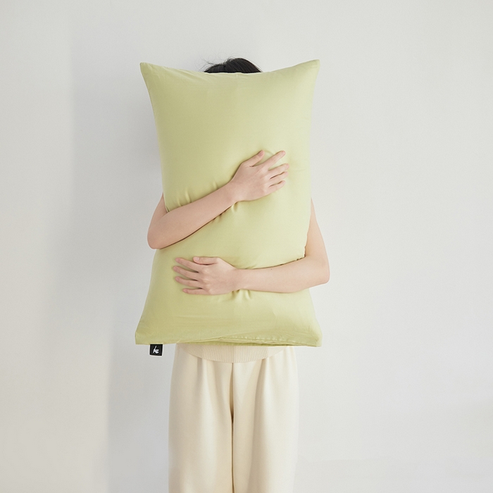 91家纺网 家纺一手货源 找家纺 2026新款A类40S全棉糯感大雁纹提花单品枕套 嫩芽绿