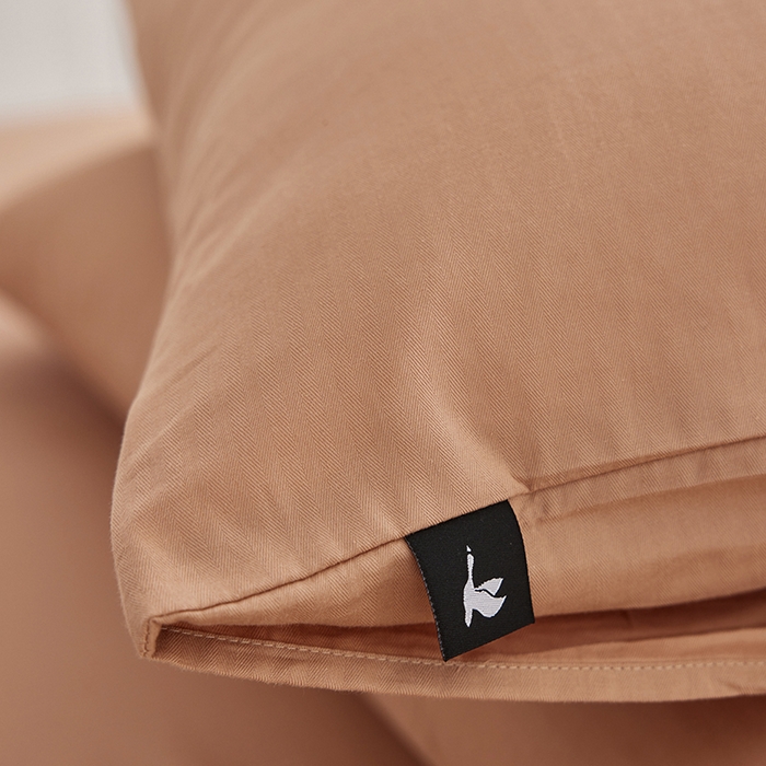 91家纺网 家纺一手货源 找家纺 2026新款A类40S全棉糯感大雁纹提花单品枕套 香槟金