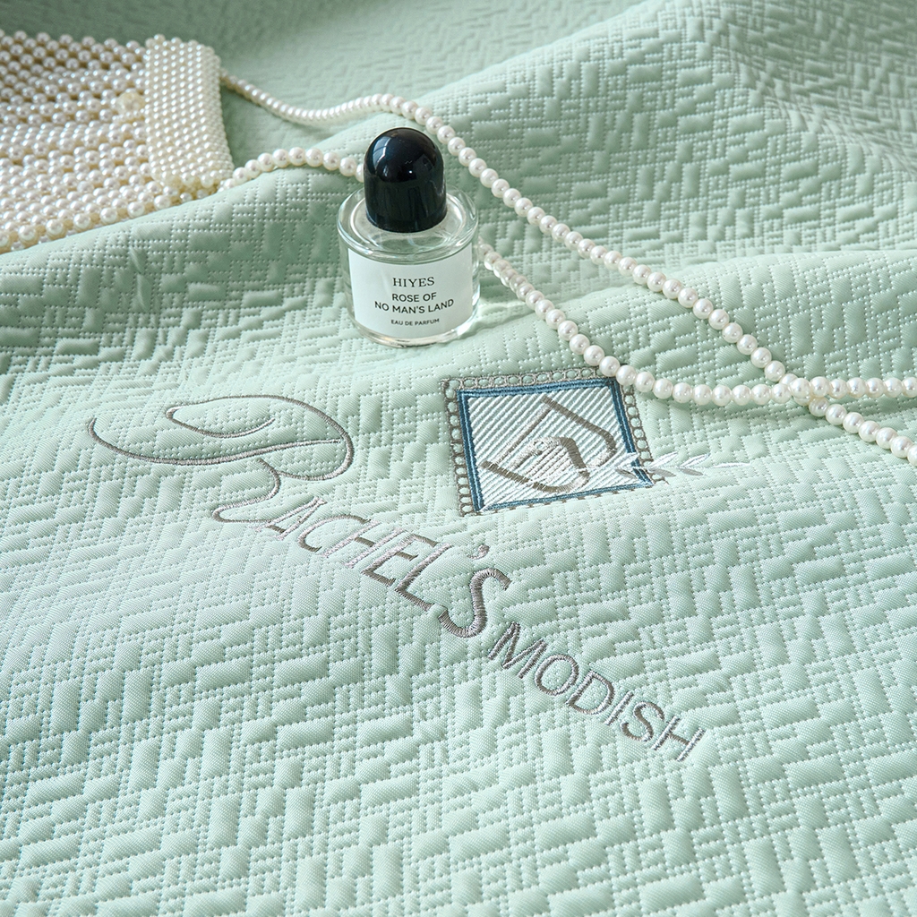 91家纺网 家纺一手货源 找家纺 莱家富 2026新款A类凉感冰豆豆席凉席三件套席子-床笠款 乐享生活-绿