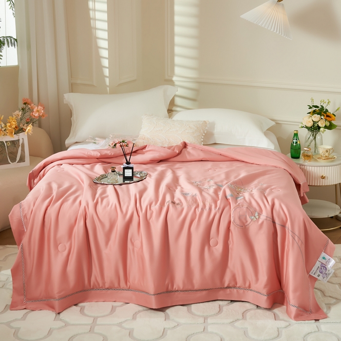 91家纺网 家纺一手货源 找家纺 （总）太阳羽家纺 2026新款天丝绣花镂空夏凉被空调被深睡眠夏被