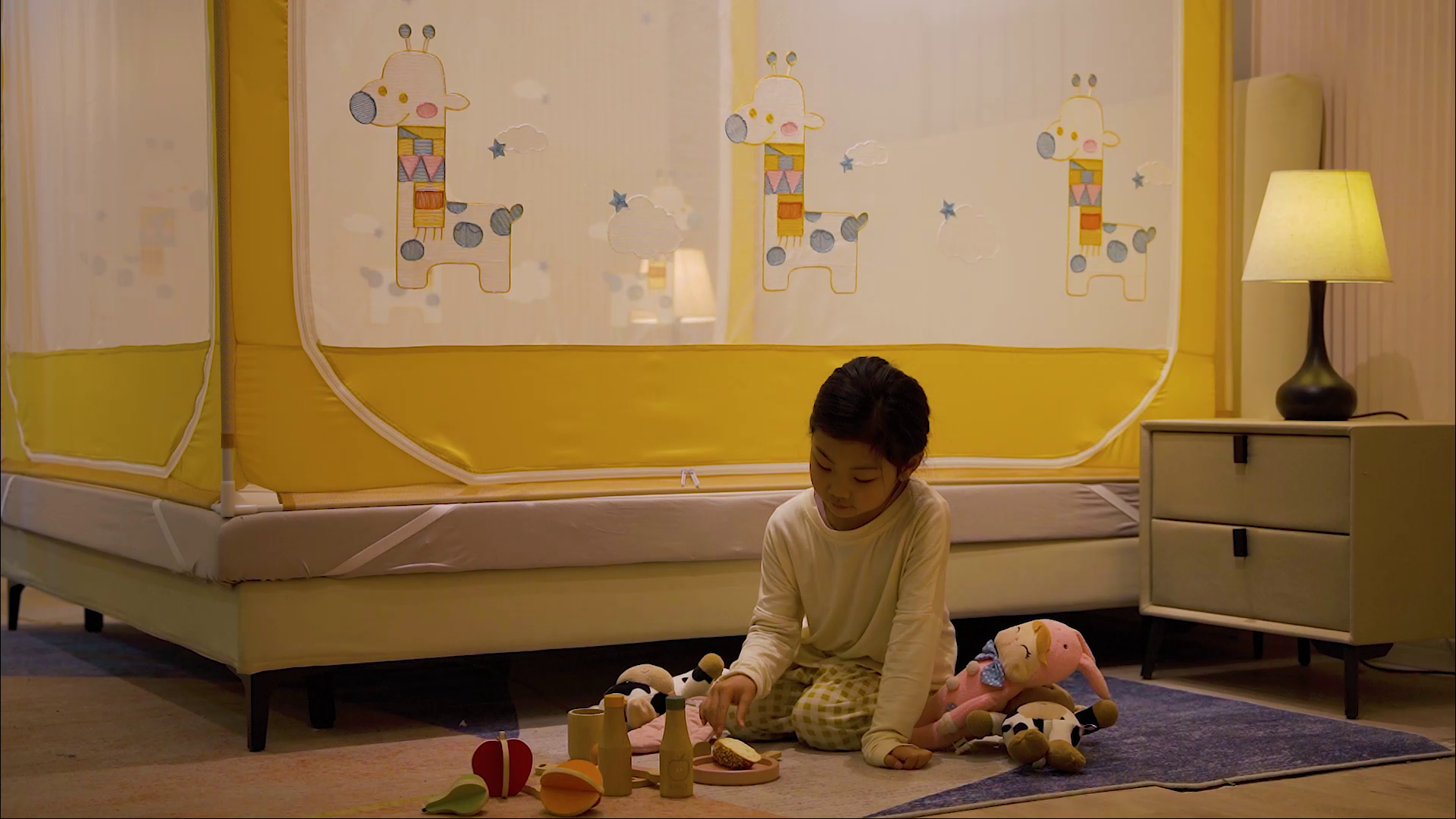 91家纺网 家纺一手货源 找家纺 （总）飞轮海蚊帐 2026春夏新款卡通毛巾绣坐床蚊帐-Z79刺绣款