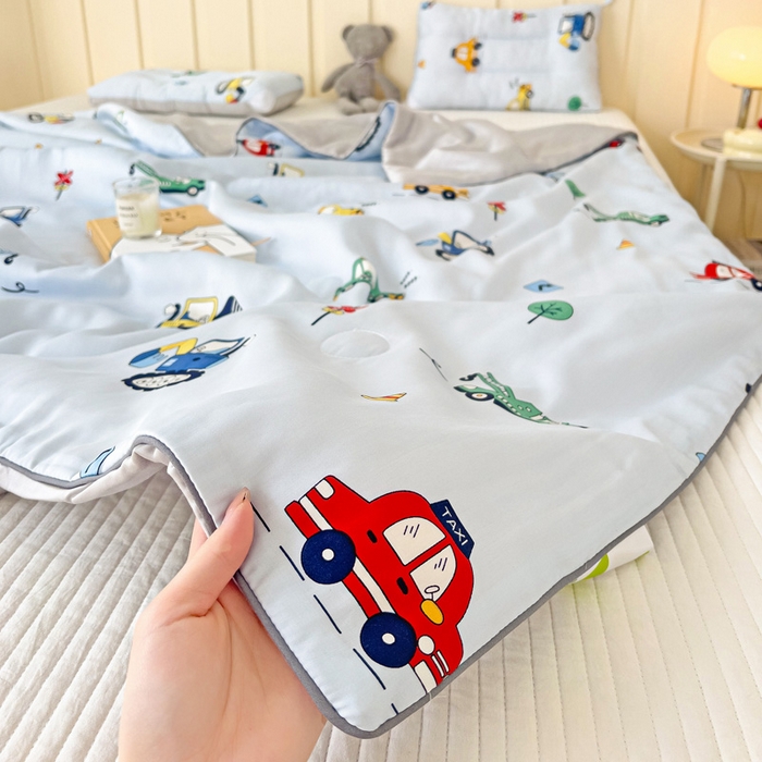 91家纺网 家纺一手货源 找家纺 十九色 2026春夏新款50莱赛尔卡通印花儿童夏被夏凉被空调被 汽车家族