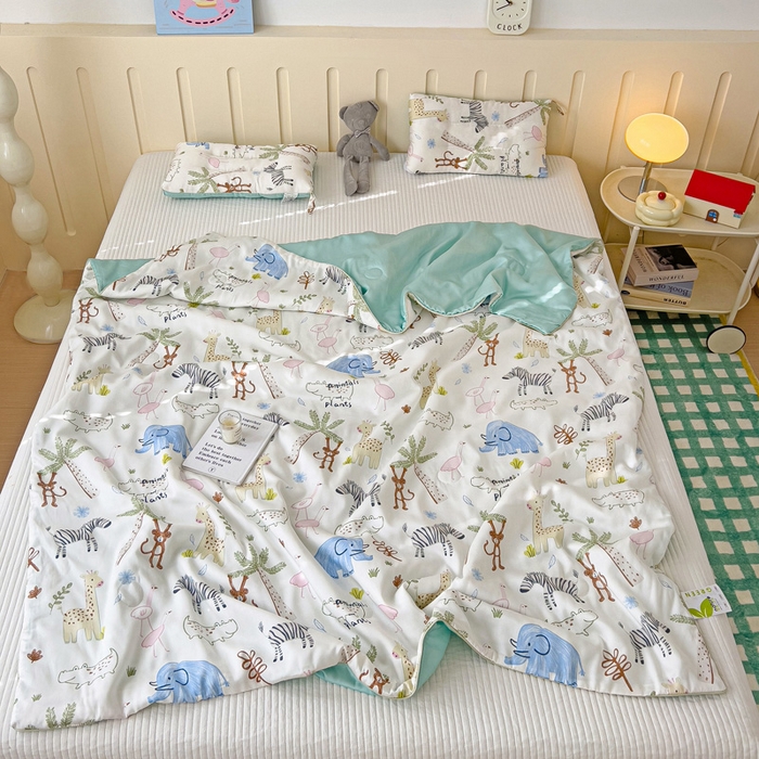 91家纺网 家纺一手货源 找家纺 十九色 2026春夏新款50莱赛尔卡通印花儿童夏被夏凉被空调被 大草原