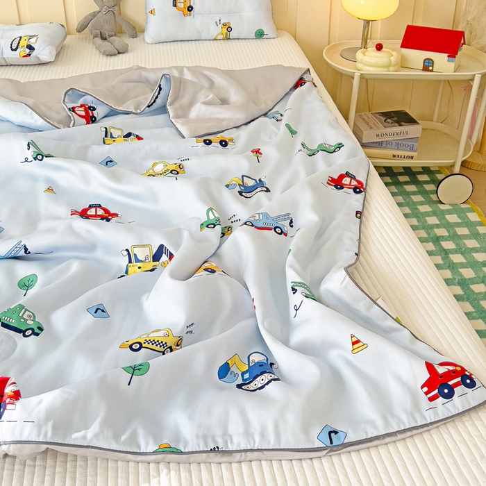 91家纺网 家纺一手货源 找家纺 十九色 2026春夏新款50莱赛尔卡通印花儿童夏被夏凉被空调被 汽车家族