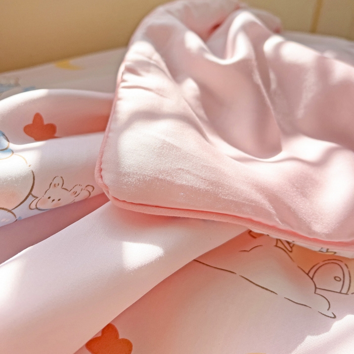 91家纺网 家纺一手货源 找家纺 十九色 2026春夏新款50莱赛尔卡通印花儿童夏被夏凉被空调被 瞌睡兔