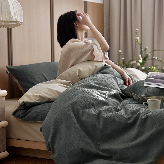 91家纺网 家纺一手货源 找家纺 （总）沐珩家纺 2026新款全棉波纹纱提花四件套-原木风