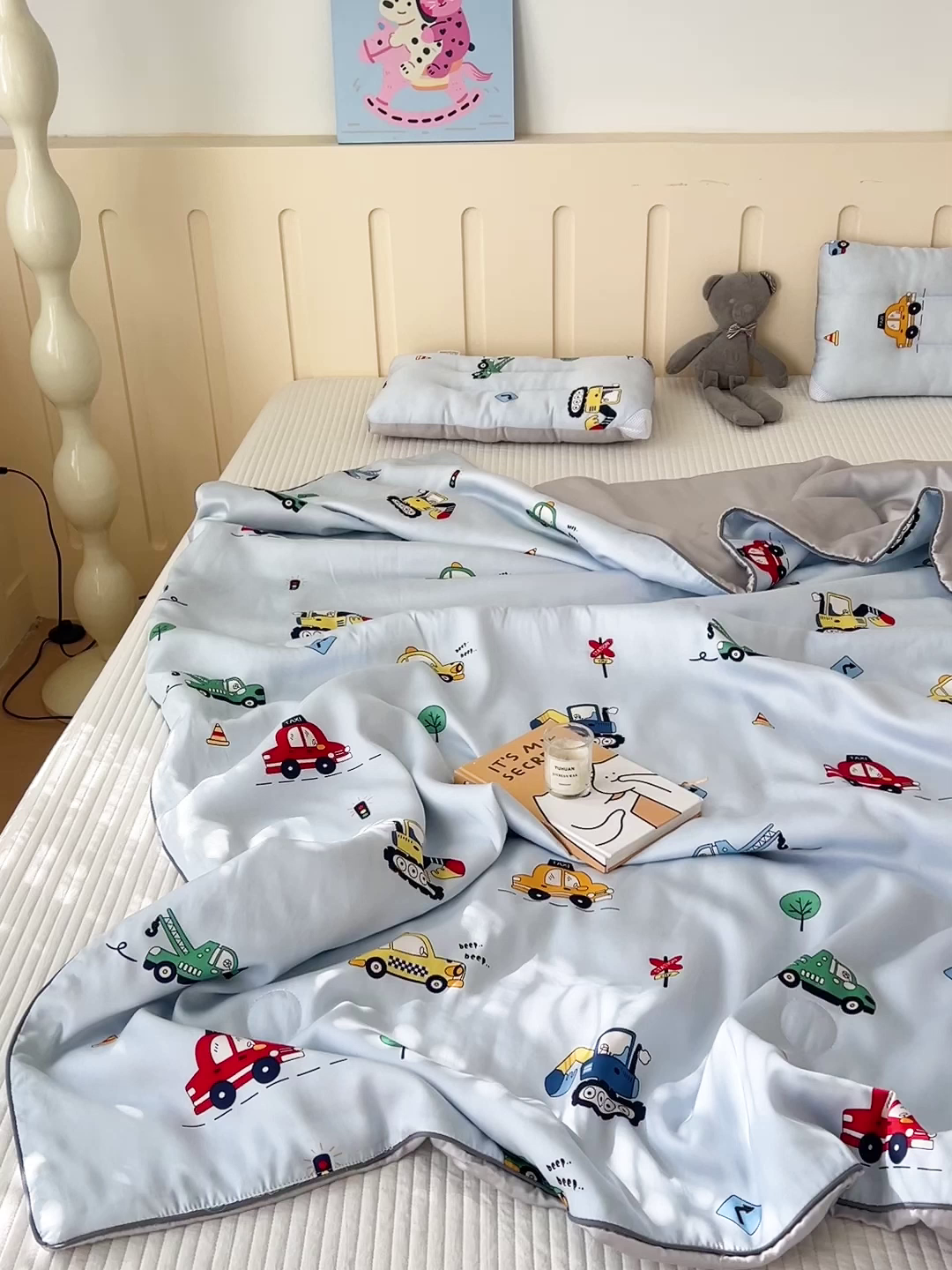 91家纺网 家纺一手货源 找家纺 十九色 2026春夏新款50莱赛尔卡通印花儿童夏被夏凉被空调被 汽车家族