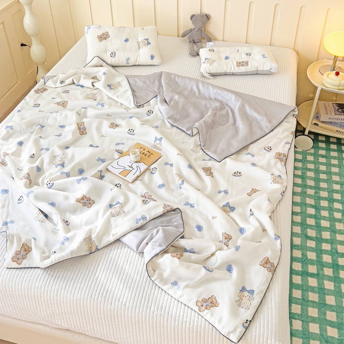 91家纺网 家纺一手货源 找家纺 十九色 2026春夏新款50莱赛尔卡通印花儿童夏被夏凉被空调被 蓝莓蛋糕