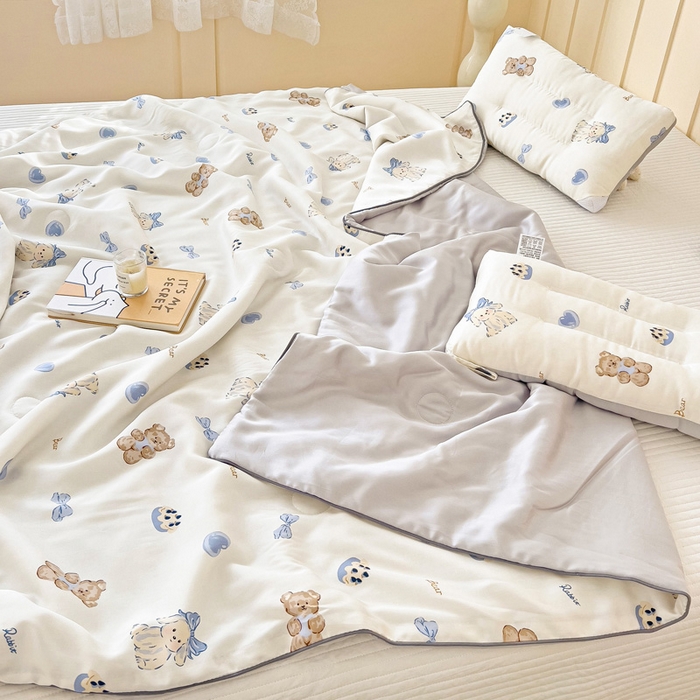 91家纺网 家纺一手货源 找家纺 十九色 2026春夏新款50莱赛尔卡通印花儿童夏被夏凉被空调被 蓝莓蛋糕