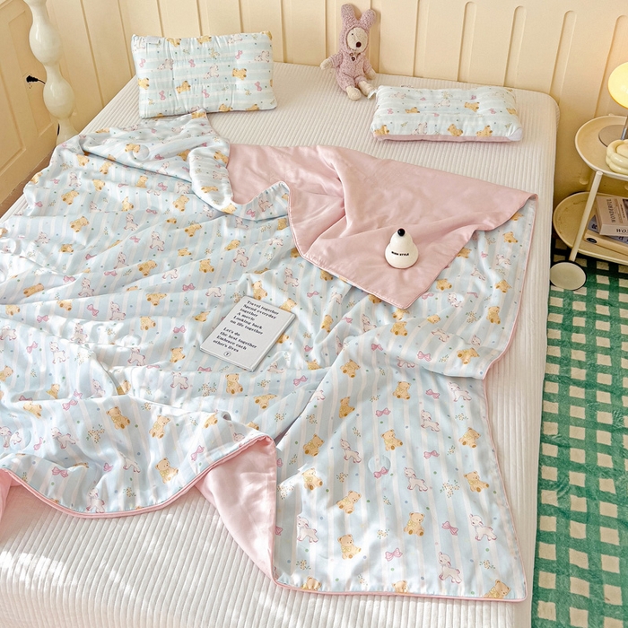 91家纺网 家纺一手货源 找家纺 十九色 2026春夏新款50莱赛尔卡通印花儿童夏被夏凉被空调被 领结熊