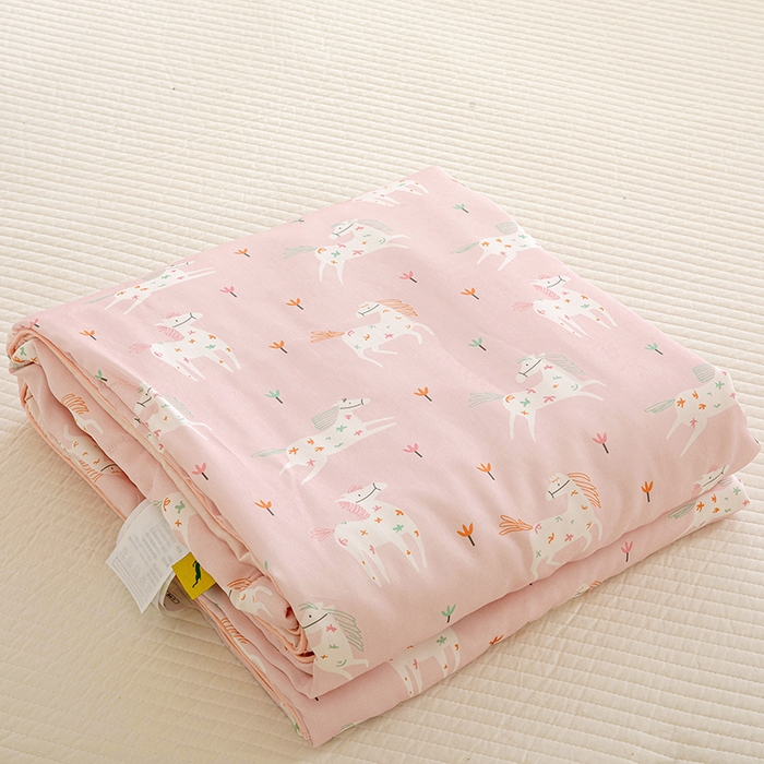 91家纺网 家纺一手货源 找家纺 十九色 2026春夏新款50莱赛尔卡通印花儿童夏被夏凉被空调被 星花小马