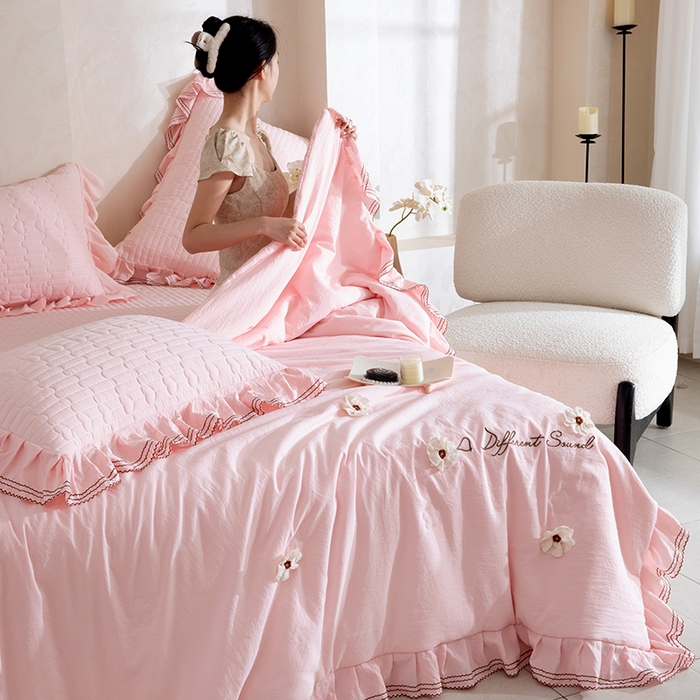 91家纺网 家纺一手货源 找家纺 红夫人 2026新款春夏韩版床盖款多功能夏被床盖四件套--花絮 豆沙