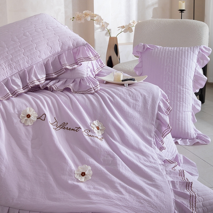 91家纺网 家纺一手货源 找家纺 红夫人 2026新款春夏韩版床盖款多功能夏被床盖四件套--花絮 浅紫