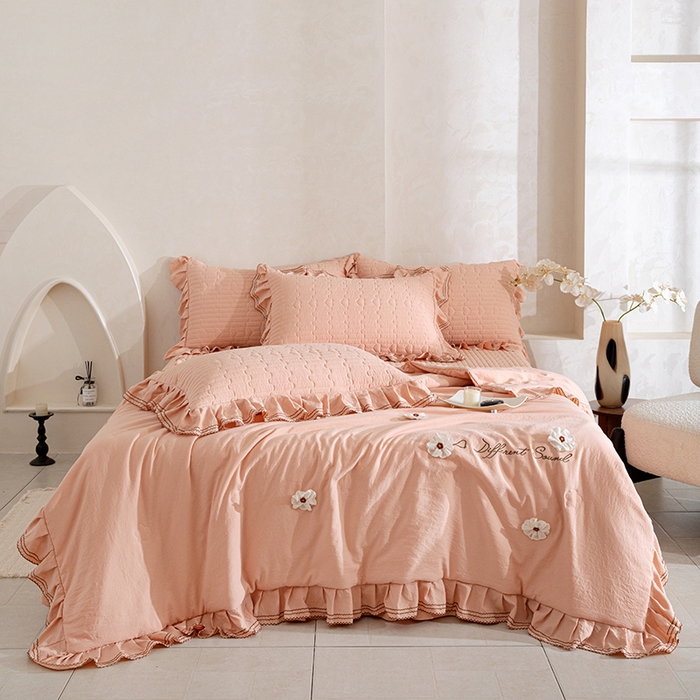 91家纺网 家纺一手货源 找家纺 红夫人 2026新款春夏韩版床盖款多功能夏被床盖四件套--花絮 奶桔色