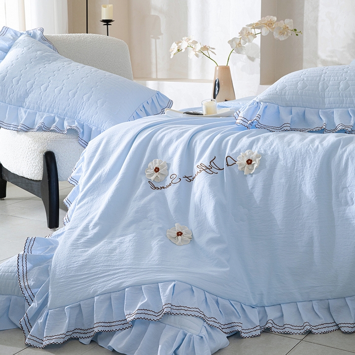 91家纺网 家纺一手货源 找家纺 红夫人 2026新款春夏韩版床盖款多功能夏被床盖四件套--花絮 天蓝
