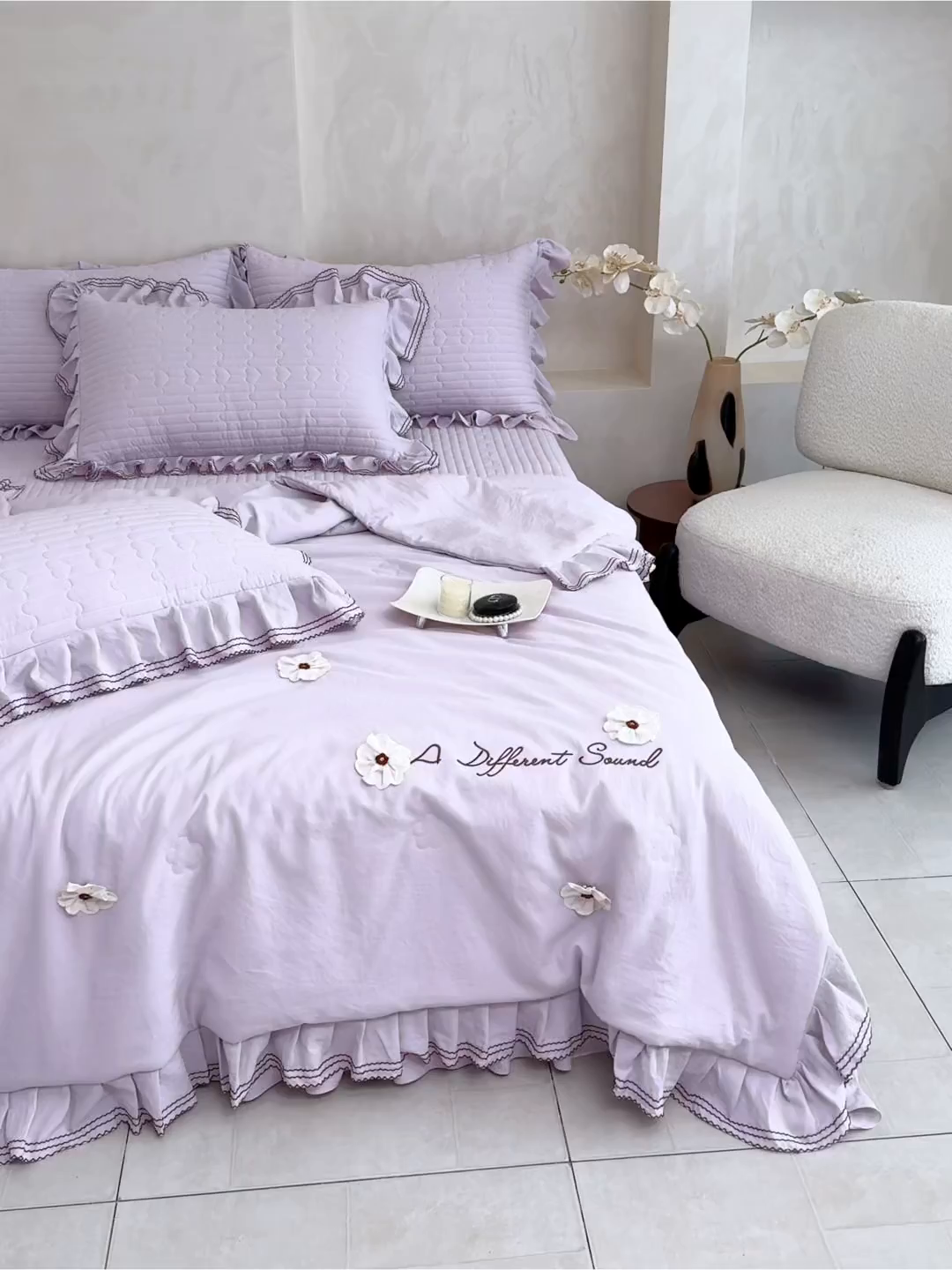 91家纺网 家纺一手货源 找家纺 红夫人 2026新款春夏韩版床盖款多功能夏被床盖四件套--花絮 浅紫