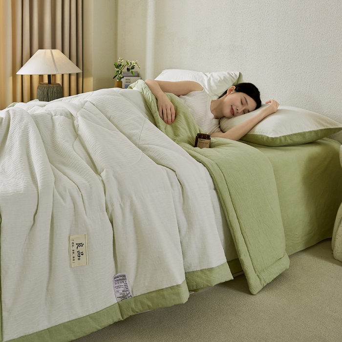 91家纺网 家纺一手货源 找家纺 恋人优选 2026新款波纹纱全棉提花夏被空调被 月牙白