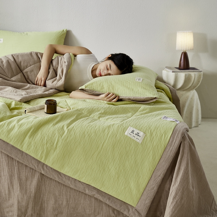 91家纺网 家纺一手货源 找家纺 恋人优选 2026新款波纹纱全棉提花夏被空调被 心漾绿