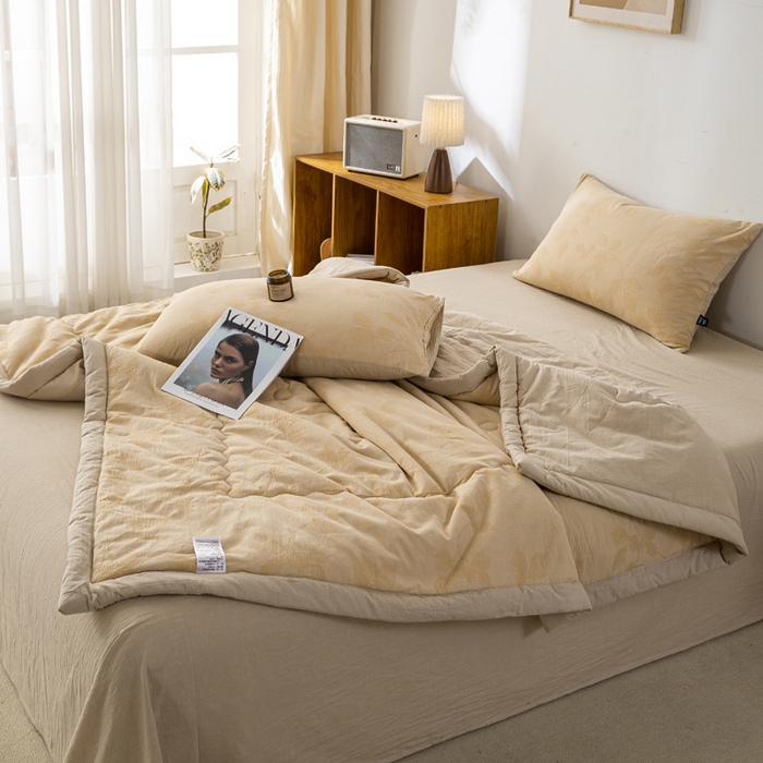 91家纺网 家纺一手货源 找家纺 恋人优选 2026新款樱花叶全棉提花夏被空调被 樱花叶-卡其