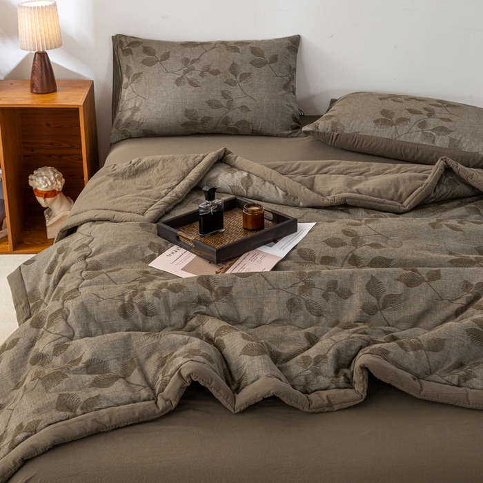 91家纺网 家纺一手货源 找家纺 恋人优选 2026新款樱花叶全棉提花夏被空调被 樱花叶-咖