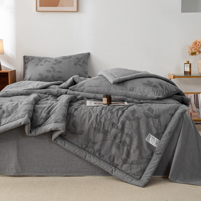 91家纺网 家纺一手货源 找家纺 恋人优选 2026新款樱花叶全棉提花夏被空调被 樱花叶-灰