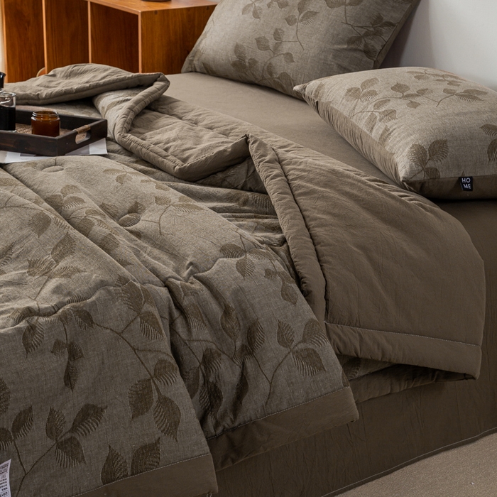 91家纺网 家纺一手货源 找家纺 恋人优选 2026新款樱花叶全棉提花夏被空调被 樱花叶-咖