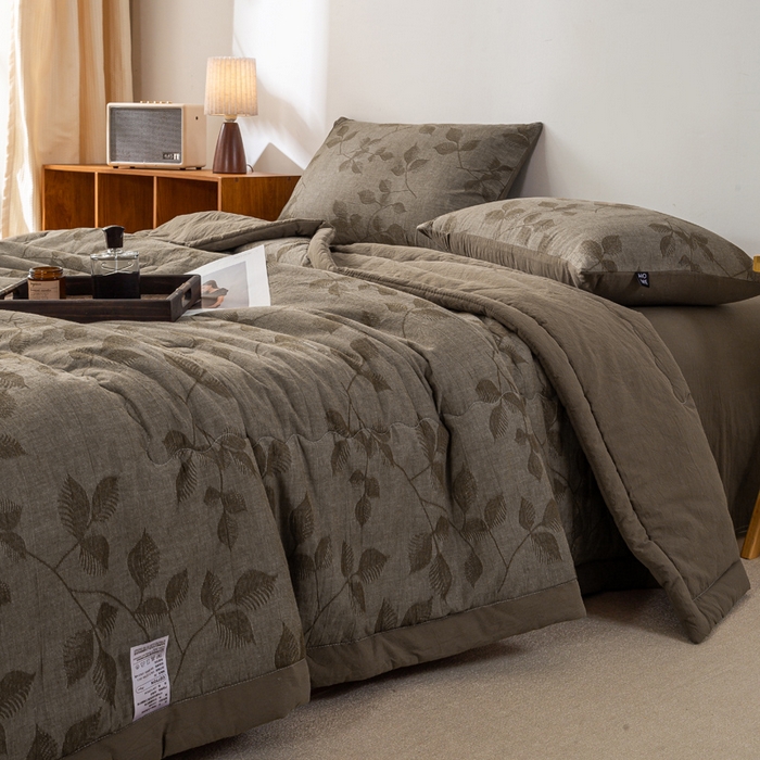 91家纺网 家纺一手货源 找家纺 恋人优选 2026新款樱花叶全棉提花夏被空调被 樱花叶-咖