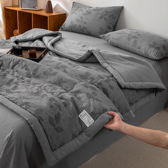 91家纺网 家纺一手货源 找家纺 恋人优选 2026新款樱花叶全棉提花夏被空调被 樱花叶-灰