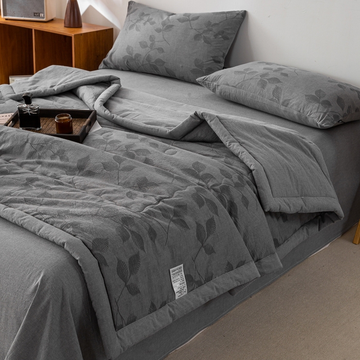 91家纺网 家纺一手货源 找家纺 恋人优选 2026新款樱花叶全棉提花夏被空调被 樱花叶-灰