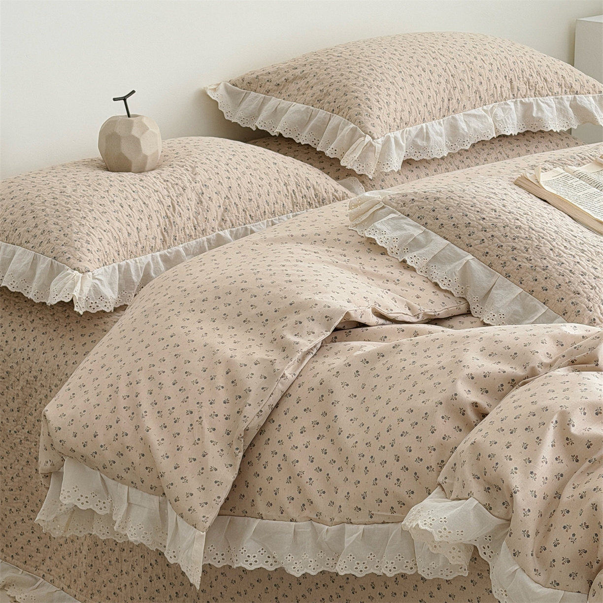 91家纺网 家纺一手货源 找家纺 佰织鑫家居 2026新款全棉法式砂洗棉花床盖款被套四件套 美拉德