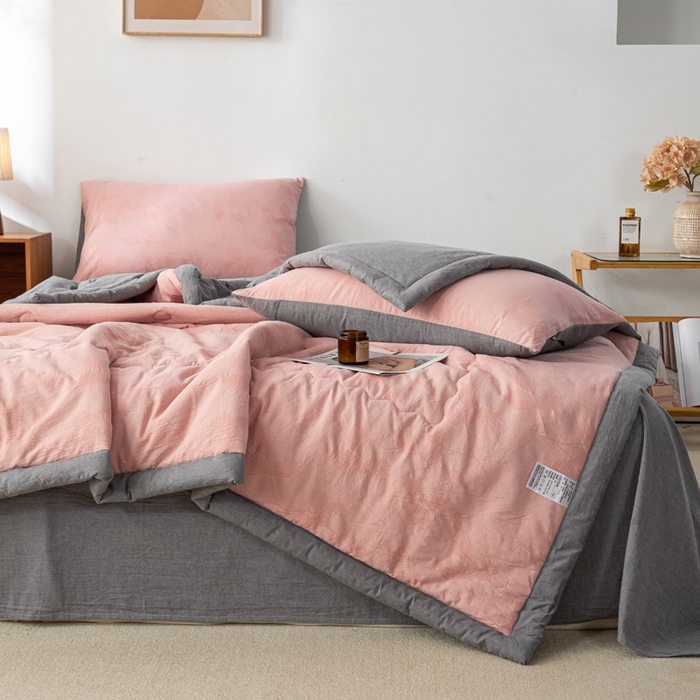 91家纺网 家纺一手货源 找家纺 恋人优选 2026新款樱花叶全棉提花夏被空调被 樱花叶-粉