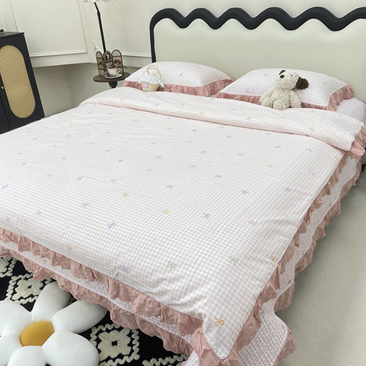 91家纺网 家纺一手货源 找家纺 禧瑞谷 2026新款法式纯棉床盖韩版花边床盖三件套四件套 粉格子蝴蝶结