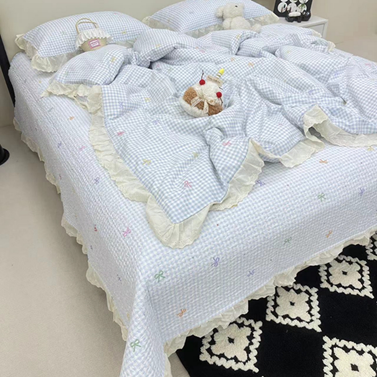 91家纺网 家纺一手货源 找家纺 禧瑞谷 2026新款法式纯棉床盖韩版花边床盖三件套四件套 格子蝴蝶结蓝色