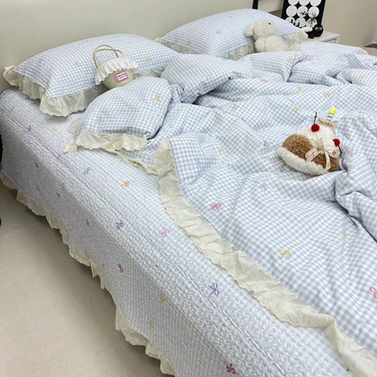 91家纺网 家纺一手货源 找家纺 禧瑞谷 2026新款法式纯棉床盖韩版花边床盖三件套四件套 格子蝴蝶结蓝色