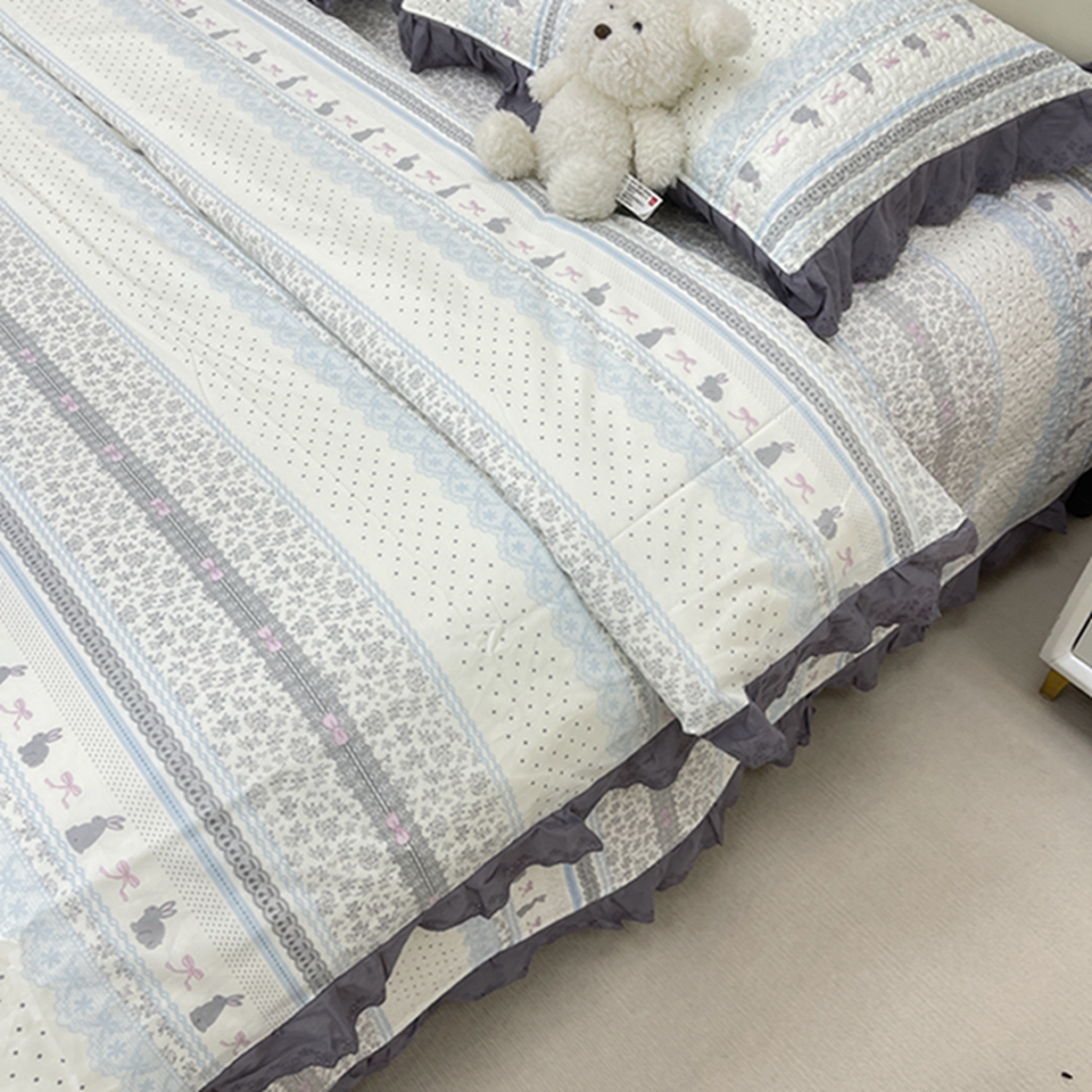 91家纺网 家纺一手货源 找家纺 禧瑞谷 2026新款法式纯棉床盖韩版花边床盖三件套四件套 海盐兔