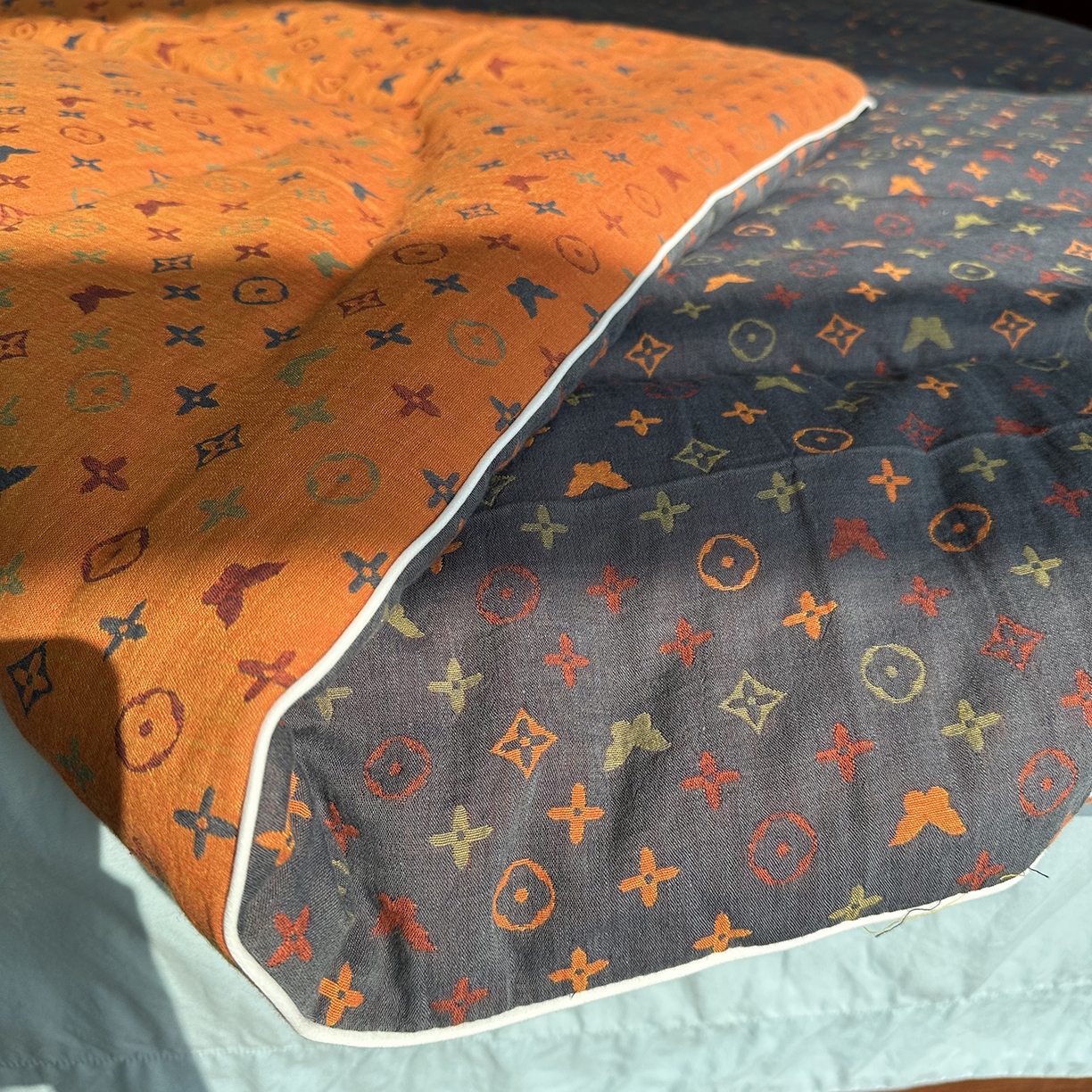 91家纺网 家纺一手货源 找家纺 睡棉坊 2026新款全棉色织提花双层纱夏被夏凉被空调被 絮语朦胧