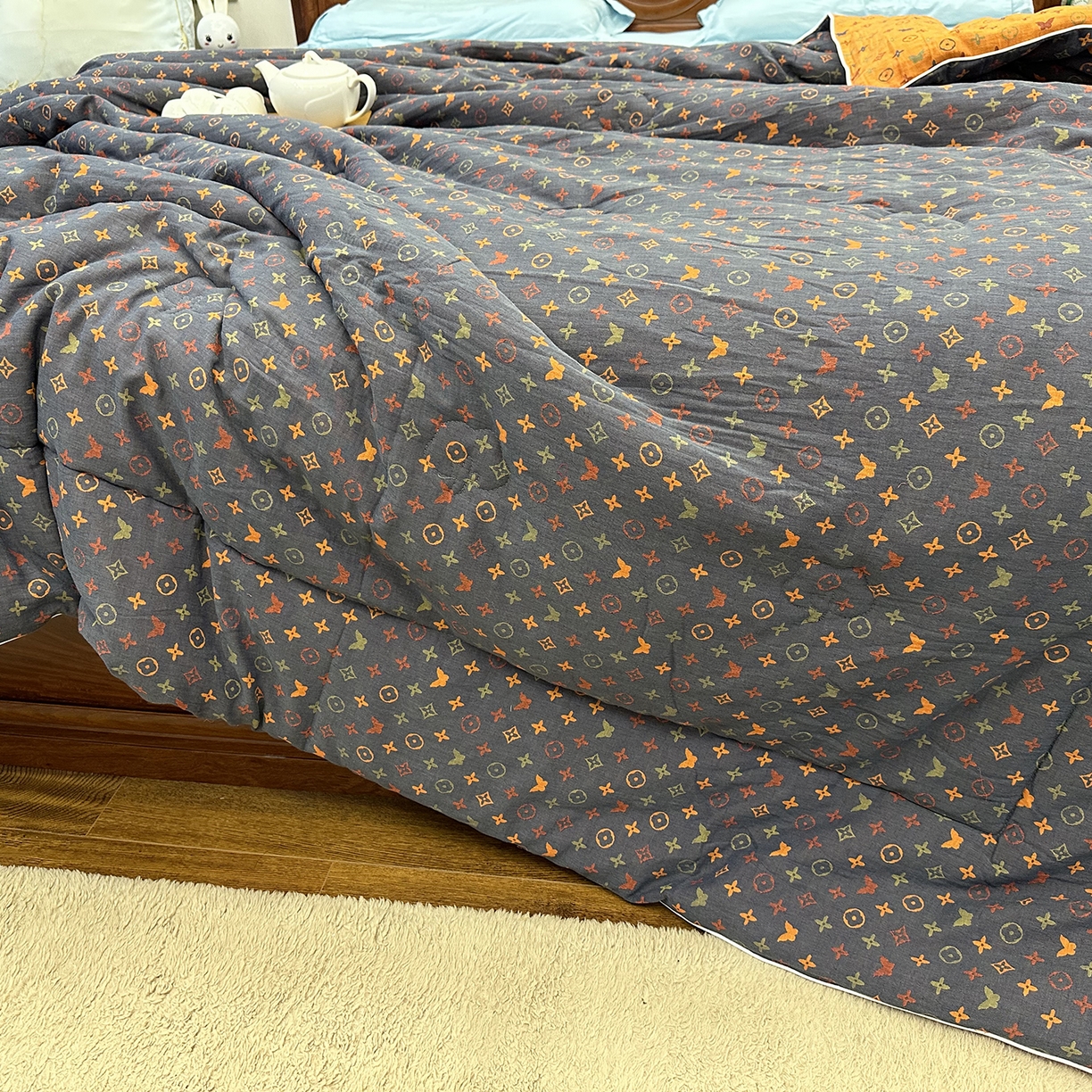 91家纺网 家纺一手货源 找家纺 睡棉坊 2026新款全棉色织提花双层纱夏被夏凉被空调被 絮语朦胧