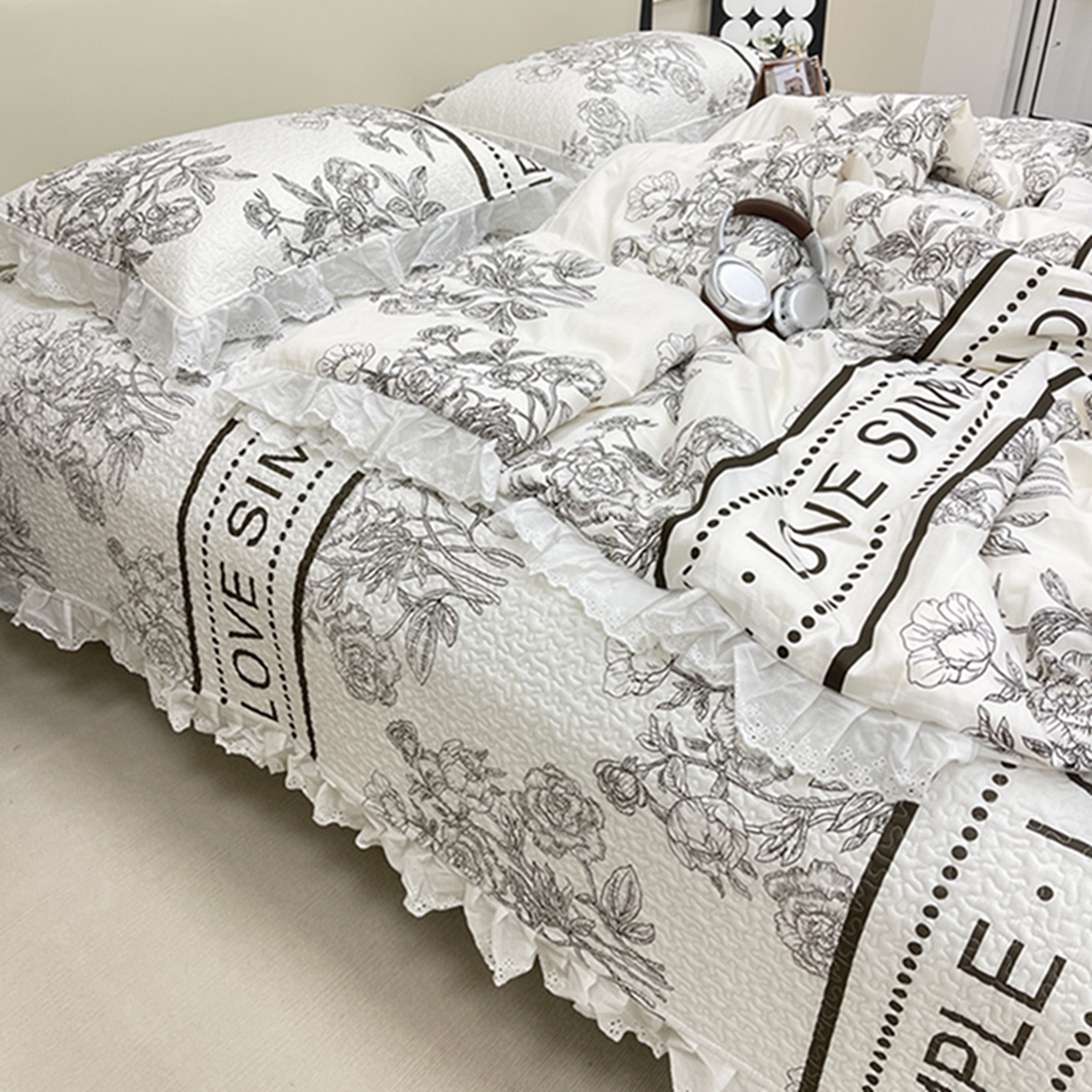 91家纺网 家纺一手货源 找家纺 禧瑞谷 2026新款法式纯棉床盖韩版花边床盖三件套四件套 梦境