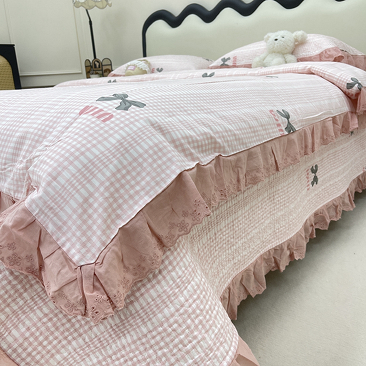 91家纺网 家纺一手货源 找家纺 禧瑞谷 2026新款法式纯棉床盖韩版花边床盖三件套四件套 缪格子蝴蝶结