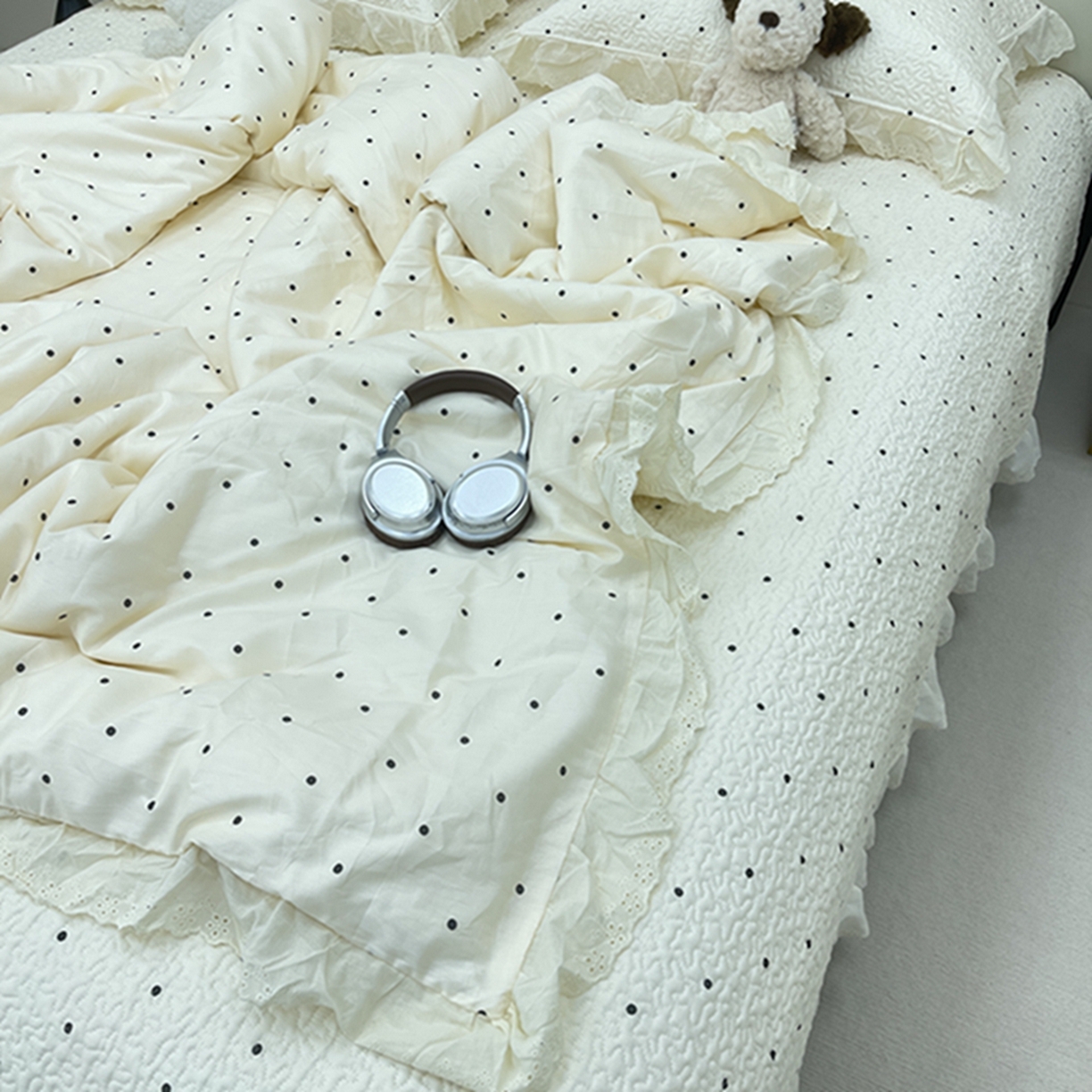 91家纺网 家纺一手货源 找家纺 禧瑞谷 2026新款法式纯棉床盖韩版花边床盖三件套四件套 奶茶波点