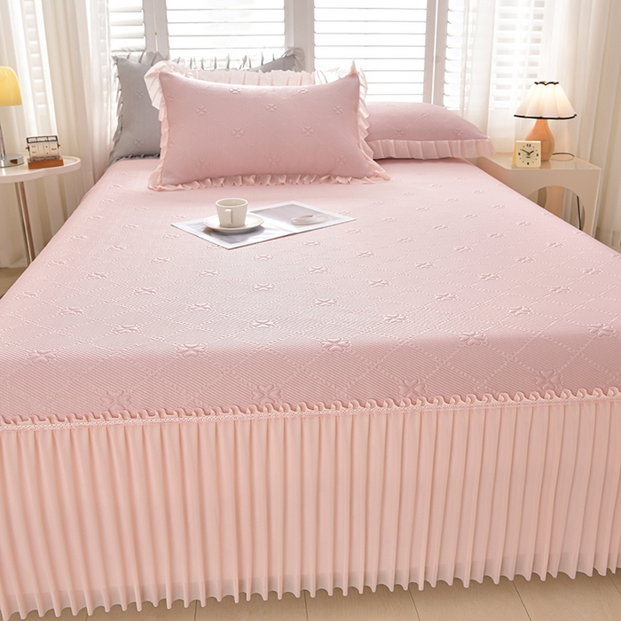 91家纺网 家纺一手货源 找家纺 （总）畅畅家纺 2026春夏新款聚乙烯中分子凉感冰感凉豆豆凉席席子床裙三件套幸运草