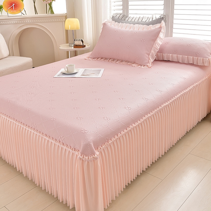 91家纺网 家纺一手货源 找家纺 畅畅家纺 2026春夏新款聚乙烯中分子凉感冰感凉豆豆凉席席子床裙三件套幸运草 幸运草-粉