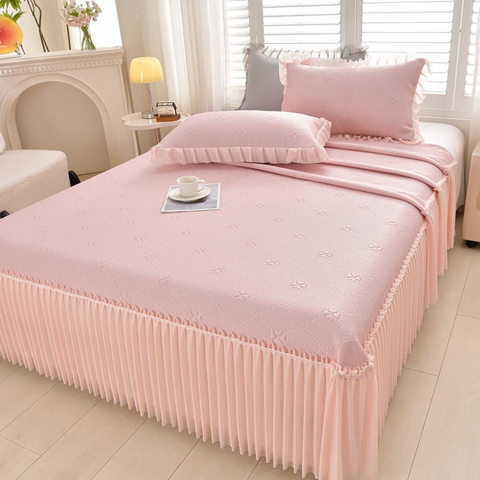 91家纺网 家纺一手货源 找家纺 畅畅家纺 2026春夏新款聚乙烯中分子凉感冰感凉豆豆凉席席子床裙三件套幸运草 幸运草-粉