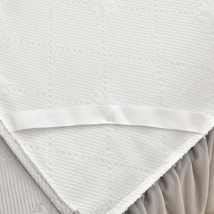 91家纺网 家纺一手货源 找家纺 畅畅家纺 2026春夏新款聚乙烯中分子凉感冰感凉豆豆凉席席子床裙三件套幸运草 幸运草-灰