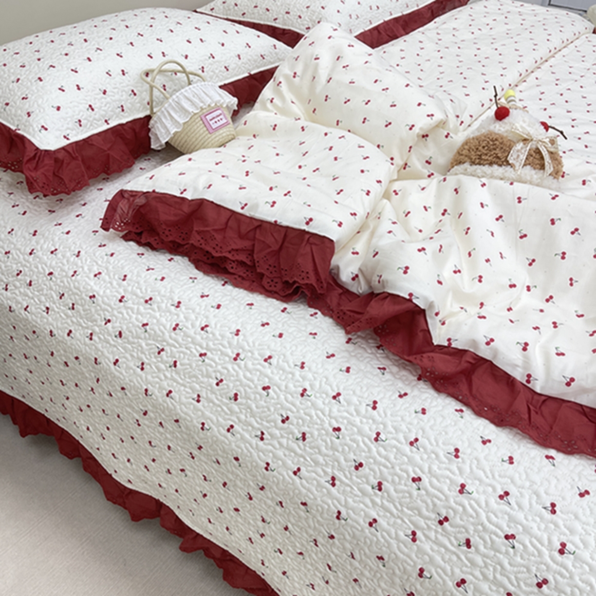 91家纺网 家纺一手货源 找家纺 禧瑞谷 2026新款法式纯棉床盖韩版花边床盖三件套四件套 小红果